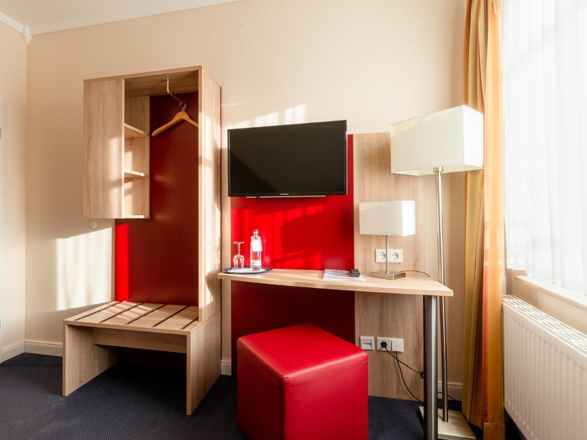 Nordsee-Hotel Hinrichsen 후줌 외부 사진